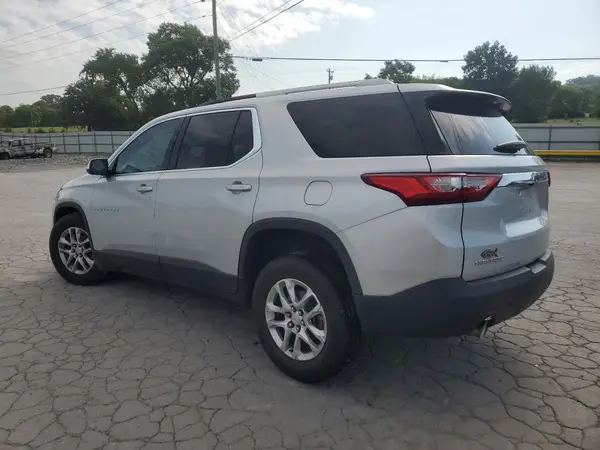 1GNERGKW1JJ242577 2018 CHEVROLET TRAVERSE - Image 2