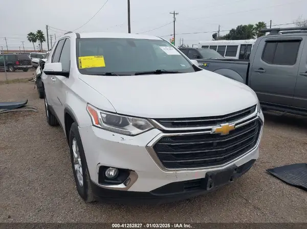 1GNERGKW1JJ260416 2018 CHEVROLET TRAVERSE - Image 1