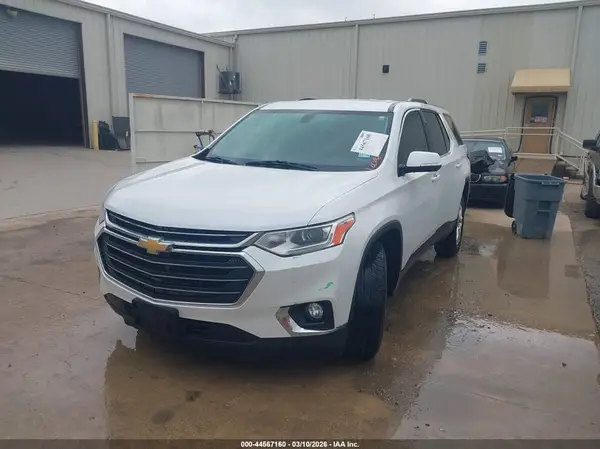 1GNERGKW1JJ283811 2018 CHEVROLET TRAVERSE - Image 2