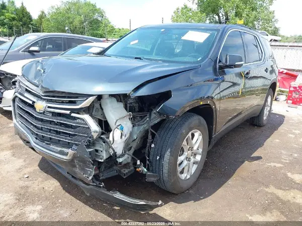 1GNERGKW1KJ187369 2019 CHEVROLET TRAVERSE - Image 2