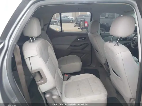 1GNERGKW1KJ245786 2019 CHEVROLET TRAVERSE - Image 8