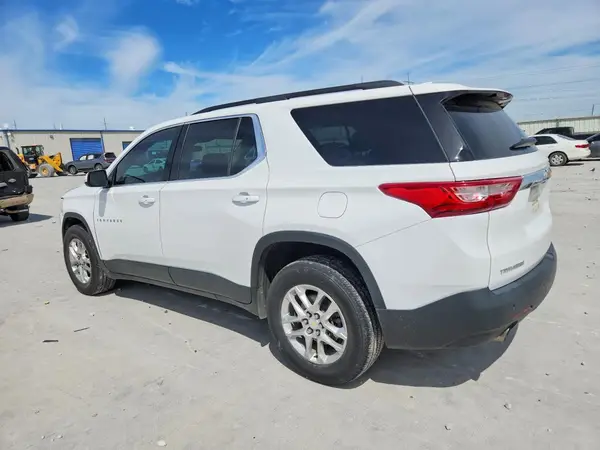 1GNERGKW1MJ252806 2021 CHEVROLET TRAVERSE - Image 2