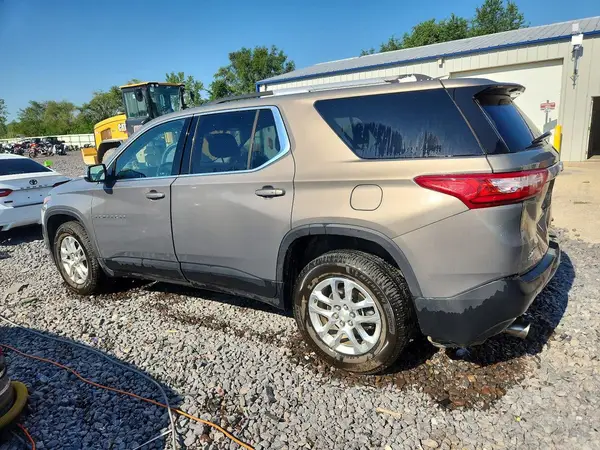 1GNERGKW2JJ108161 2018 CHEVROLET TRAVERSE - Image 2