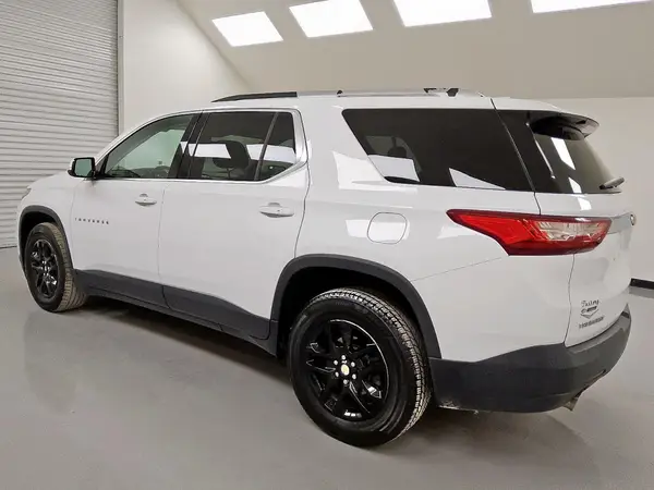 1GNERGKW2JJ110671 2018 CHEVROLET TRAVERSE - Image 2