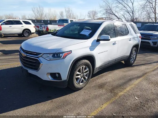 1GNERGKW2JJ114574 2018 CHEVROLET TRAVERSE - Image 2