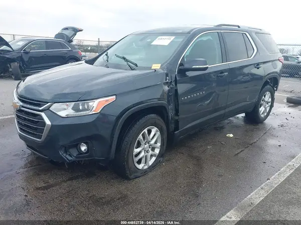 1GNERGKW2JJ152404 2018 CHEVROLET TRAVERSE - Image 2