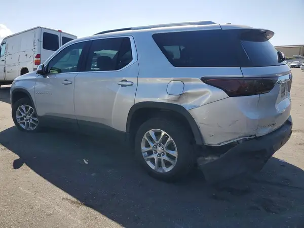 1GNERGKW2JJ238005 2018 CHEVROLET TRAVERSE - Image 2