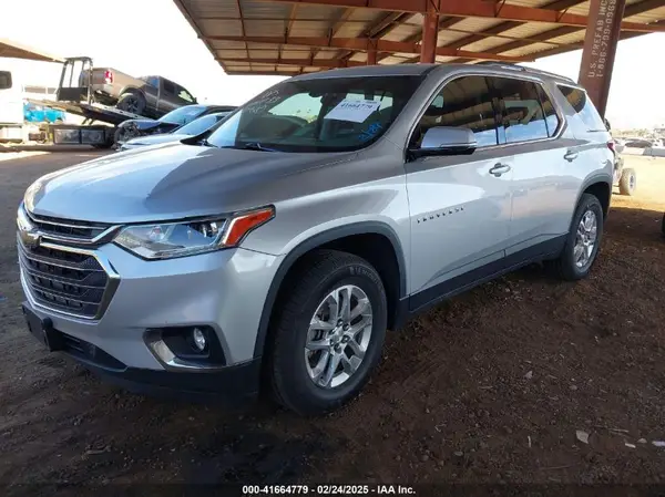 1GNERGKW2JJ250414 2018 CHEVROLET TRAVERSE - Image 2