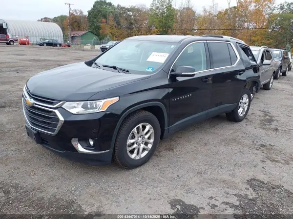 1GNERGKW2JJ268119 2018 CHEVROLET TRAVERSE - Image 2