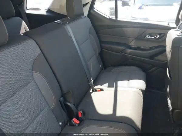 1GNERGKW2JJ268427 2018 CHEVROLET TRAVERSE - Image 8