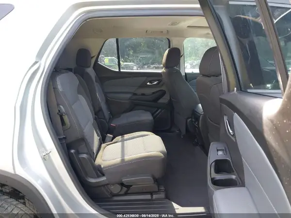 1GNERGKW2KJ172900 2019 CHEVROLET TRAVERSE - Image 8