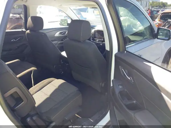 1GNERGKW2KJ219813 2019 CHEVROLET TRAVERSE - Image 8
