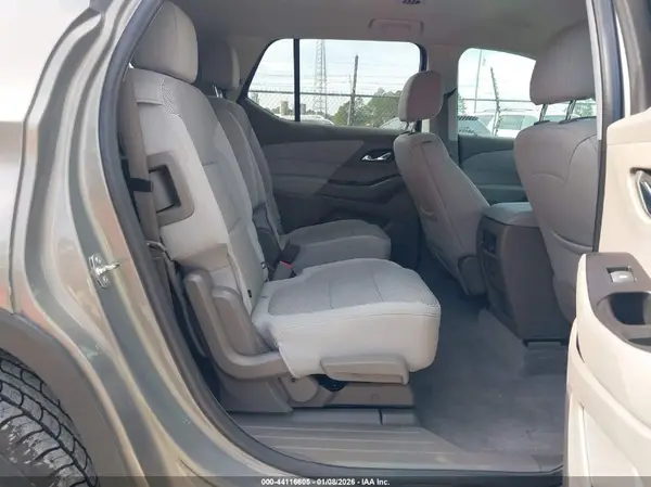 1GNERGKW2KJ220749 2019 CHEVROLET TRAVERSE - Image 8