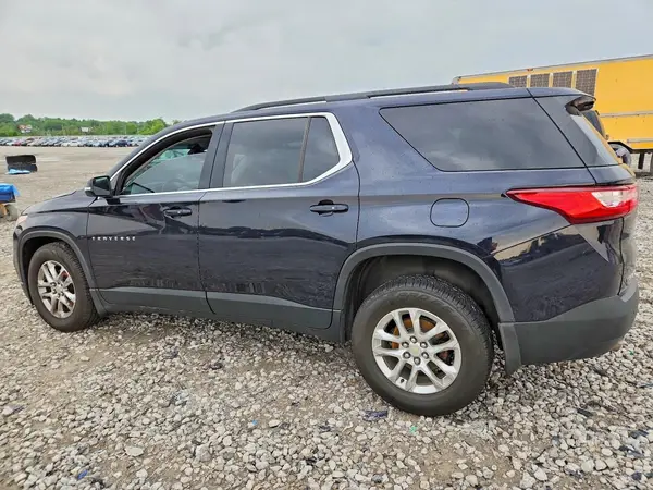 1GNERGKW2LJ112455 2020 CHEVROLET TRAVERSE - Image 2