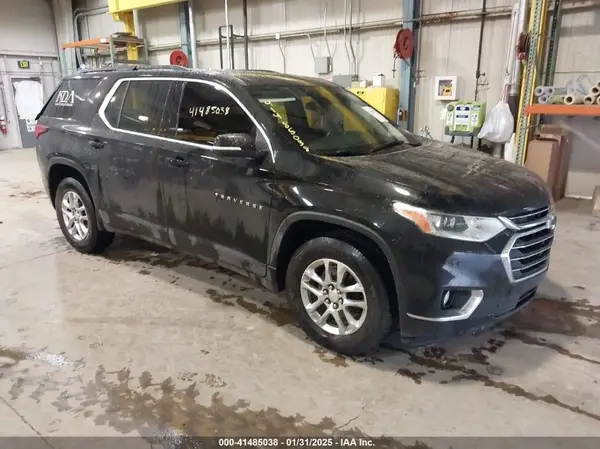 1GNERGKW2MJ167831 2021 CHEVROLET TRAVERSE - Image 1