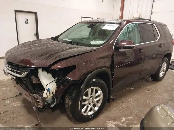 1GNERGKW3JJ102210 2018 CHEVROLET TRAVERSE - Image 2