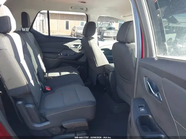 1GNERGKW3JJ120495 2018 CHEVROLET TRAVERSE - Image 8
