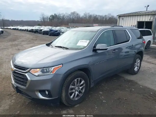 1GNERGKW3JJ127253 2018 CHEVROLET TRAVERSE - Image 2