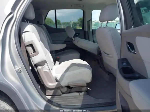 1GNERGKW3JJ131979 2018 CHEVROLET TRAVERSE - Image 8