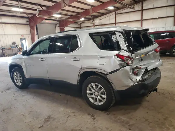 1GNERGKW3JJ143131 2018 CHEVROLET TRAVERSE - Image 2