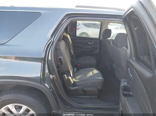 1GNERGKW3JJ143307 2018 CHEVROLET TRAVERSE - Image 8