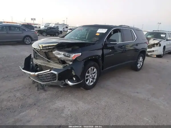 1GNERGKW3JJ164268 2018 CHEVROLET TRAVERSE - Image 2