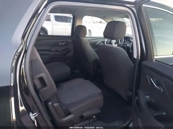 1GNERGKW3JJ164268 2018 CHEVROLET TRAVERSE - Image 8