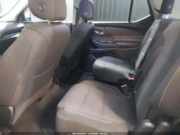 1GNERGKW3JJ238062 2018 CHEVROLET TRAVERSE - Image 8