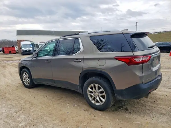 1GNERGKW3JJ275757 2018 CHEVROLET TRAVERSE - Image 2