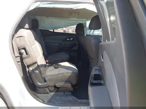 1GNERGKW3KJ121390 2019 CHEVROLET TRAVERSE - Image 8