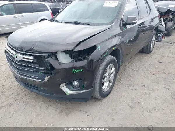 1GNERGKW3KJ169178 2019 CHEVROLET TRAVERSE - Image 2