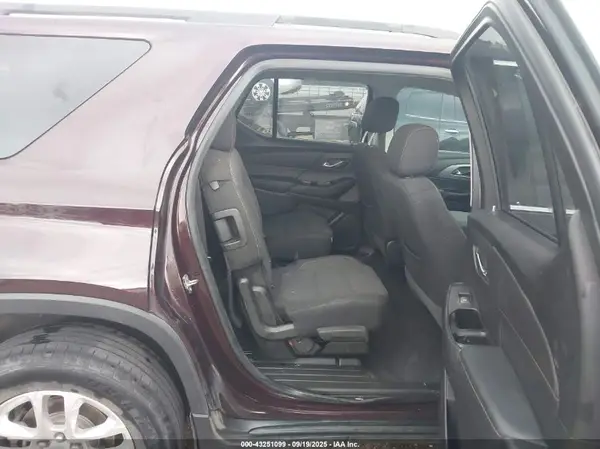 1GNERGKW3KJ185672 2019 CHEVROLET TRAVERSE - Image 8