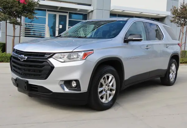1GNERGKW3KJ189656 2019 CHEVROLET TRAVERSE - Image 2