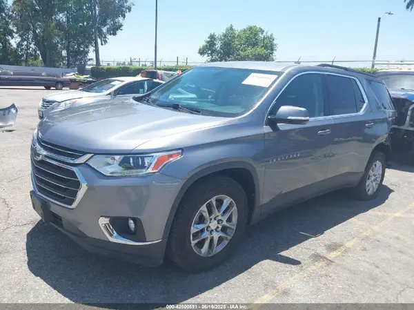 1GNERGKW3KJ261293 2019 CHEVROLET TRAVERSE - Image 2
