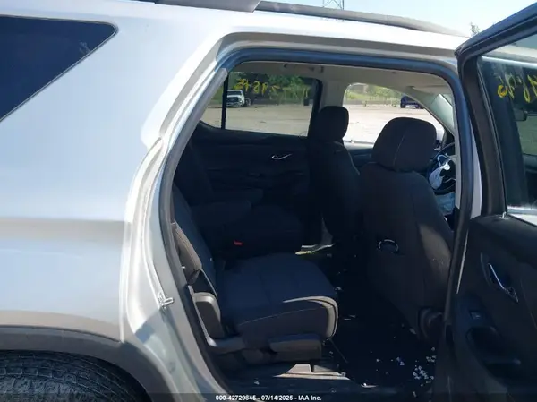1GNERGKW3KJ270933 2019 CHEVROLET TRAVERSE - Image 8