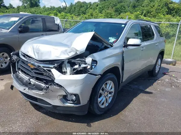 1GNERGKW3KJ293483 2019 CHEVROLET TRAVERSE - Image 2