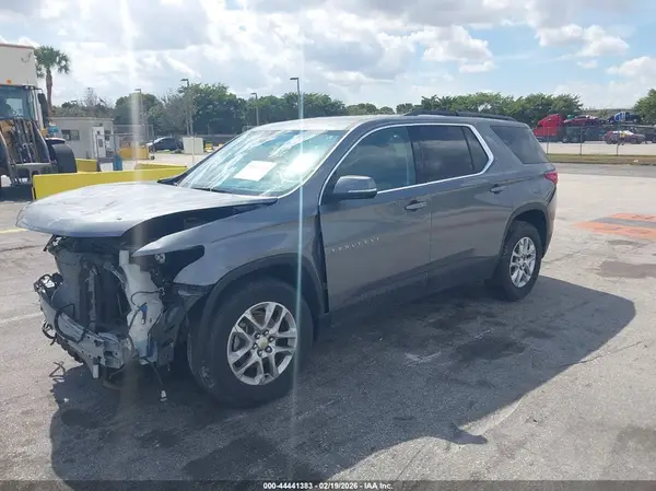 1GNERGKW3KJ305440 2019 CHEVROLET TRAVERSE - Image 2