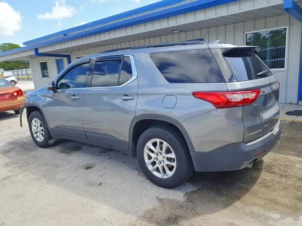 1GNERGKW3LJ122007 2020 CHEVROLET TRAVERSE - Image 2