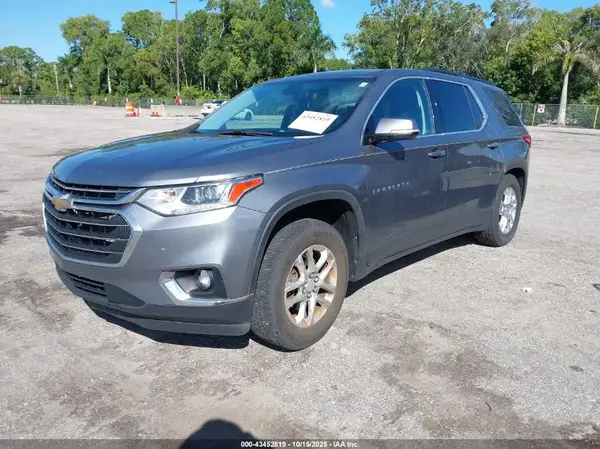 1GNERGKW3LJ165746 2020 CHEVROLET TRAVERSE - Image 2