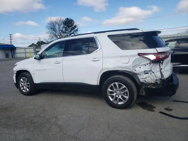 1GNERGKW3LJ172082 2020 CHEVROLET TRAVERSE - Image 2
