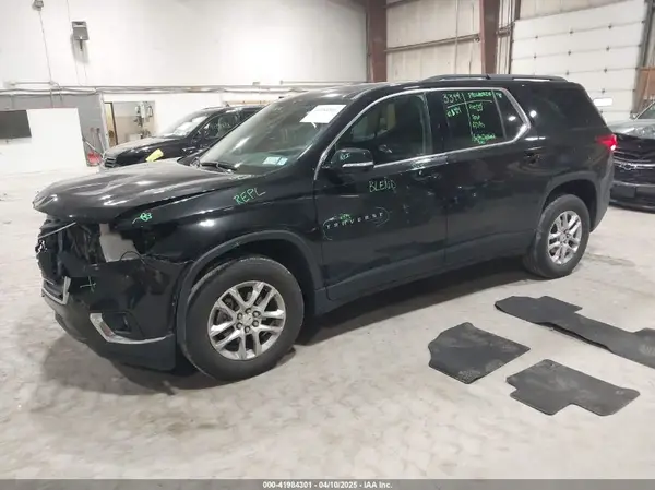 1GNERGKW3LJ213245 2020 CHEVROLET TRAVERSE - Image 2