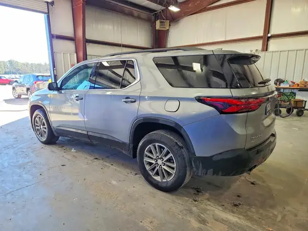 1GNERGKW3PJ144014 2023 CHEVROLET TRAVERSE - Image 2
