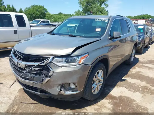 1GNERGKW4JJ110798 2018 CHEVROLET TRAVERSE - Image 2