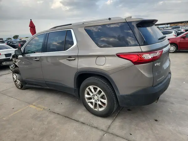 1GNERGKW4JJ112373 2018 CHEVROLET TRAVERSE - Image 2