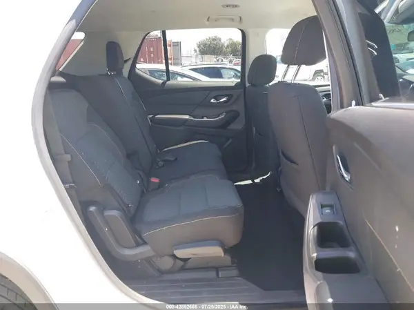 1GNERGKW4JJ159788 2018 CHEVROLET TRAVERSE - Image 8