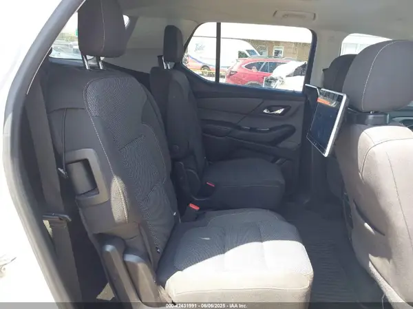 1GNERGKW4JJ164554 2018 CHEVROLET TRAVERSE - Image 8