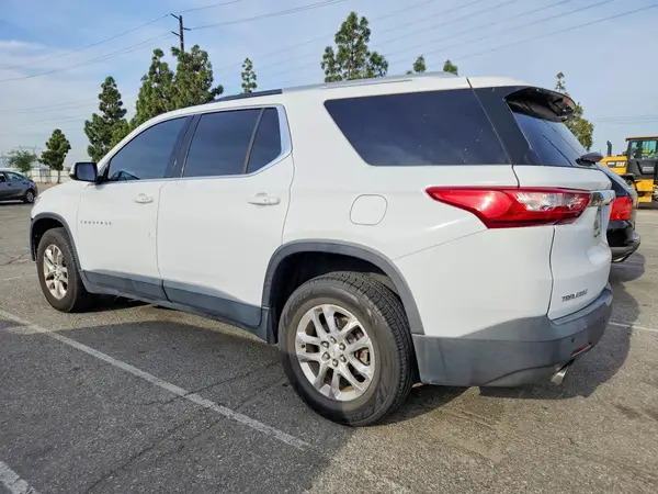 1GNERGKW4JJ169267 2018 CHEVROLET TRAVERSE - Image 2