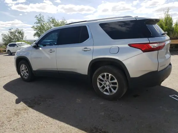 1GNERGKW4JJ173593 2018 CHEVROLET TRAVERSE - Image 2