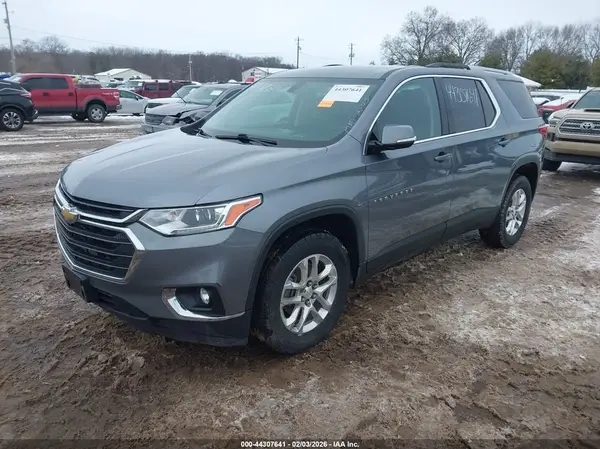1GNERGKW4JJ179703 2018 CHEVROLET TRAVERSE - Image 2