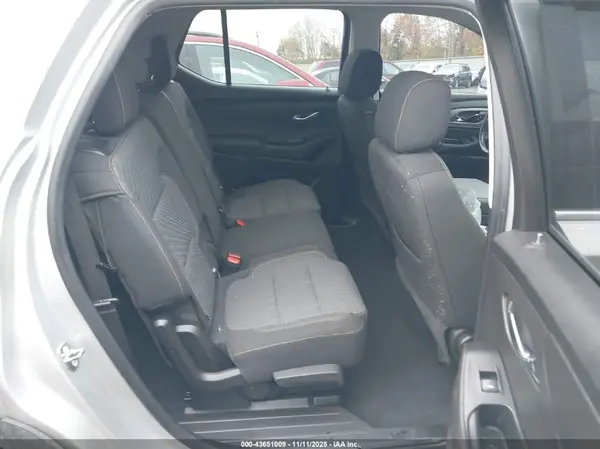 1GNERGKW4JJ180852 2018 CHEVROLET TRAVERSE - Image 8